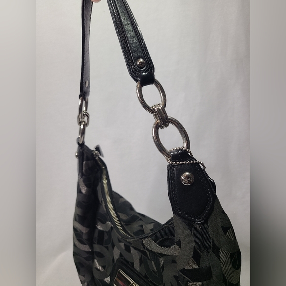 Coach Hobo Bag KRISTIN Chain Link Op Art 18787 Black Silver - Picture 11 of 16